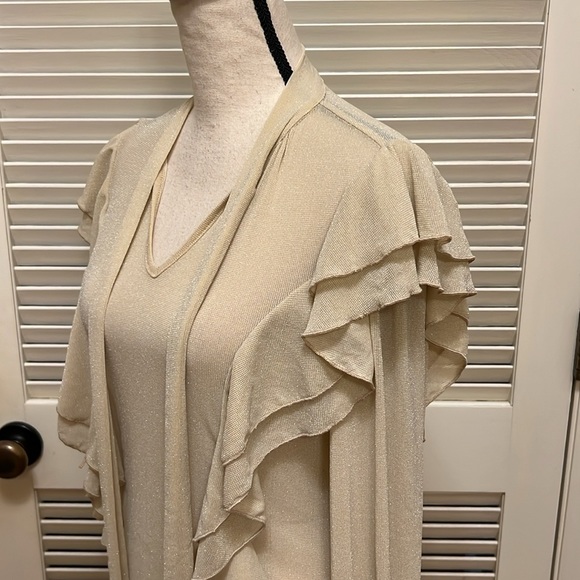 Luxe Always Blouse in Beige, Size Small, NWT - Picture 7 of 16